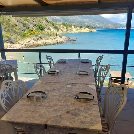 בית נופש Marias Charming Mezonet Fokata