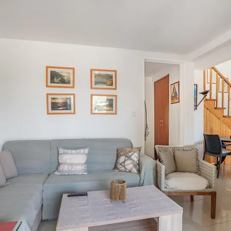 Marias Charming Mezonet بيت للعطل *