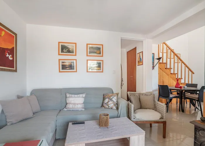 Marias Charming Mezonet Feriehus *