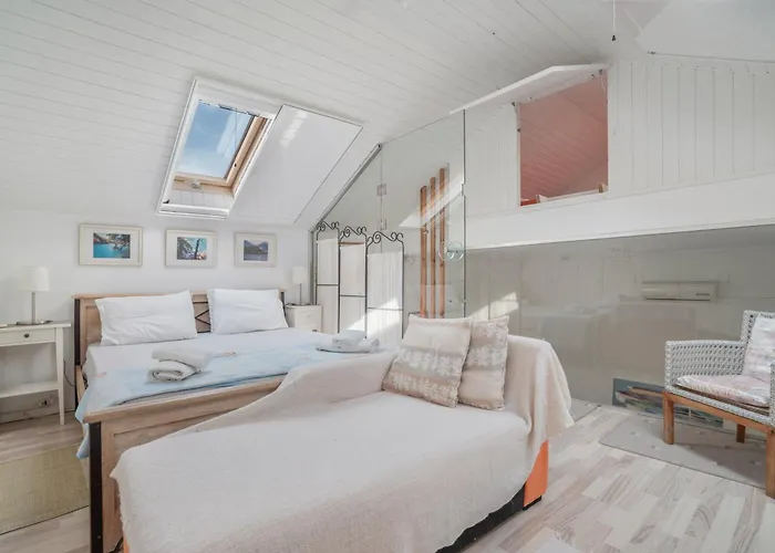 Marias Charming Mezonet Feriehus Fokata