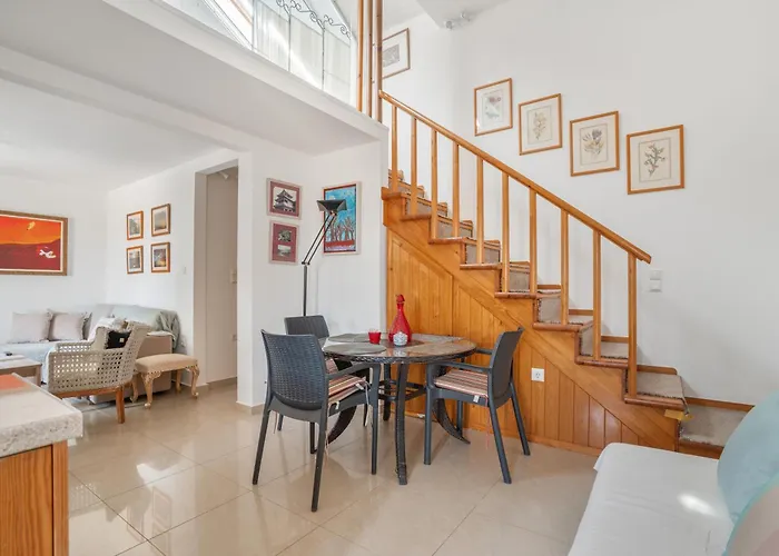 Marias Charming Mezonet Feriehus *