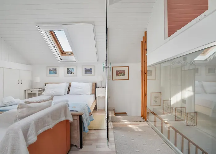 Marias Charming Mezonet Feriehus *