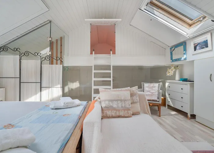 Feriehus Marias Charming Mezonet Fokata