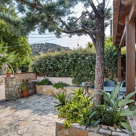 Marias Charming Mezonet *