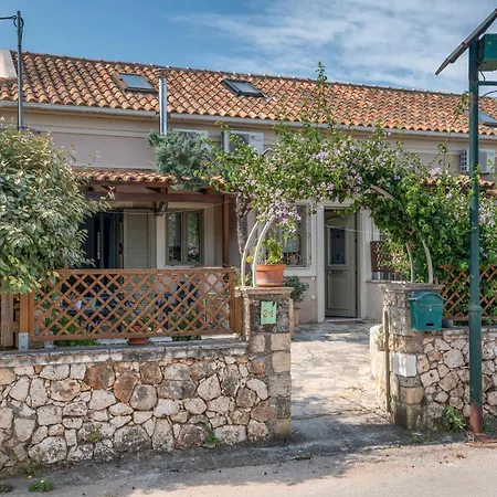 Marias Charming Mezonet *